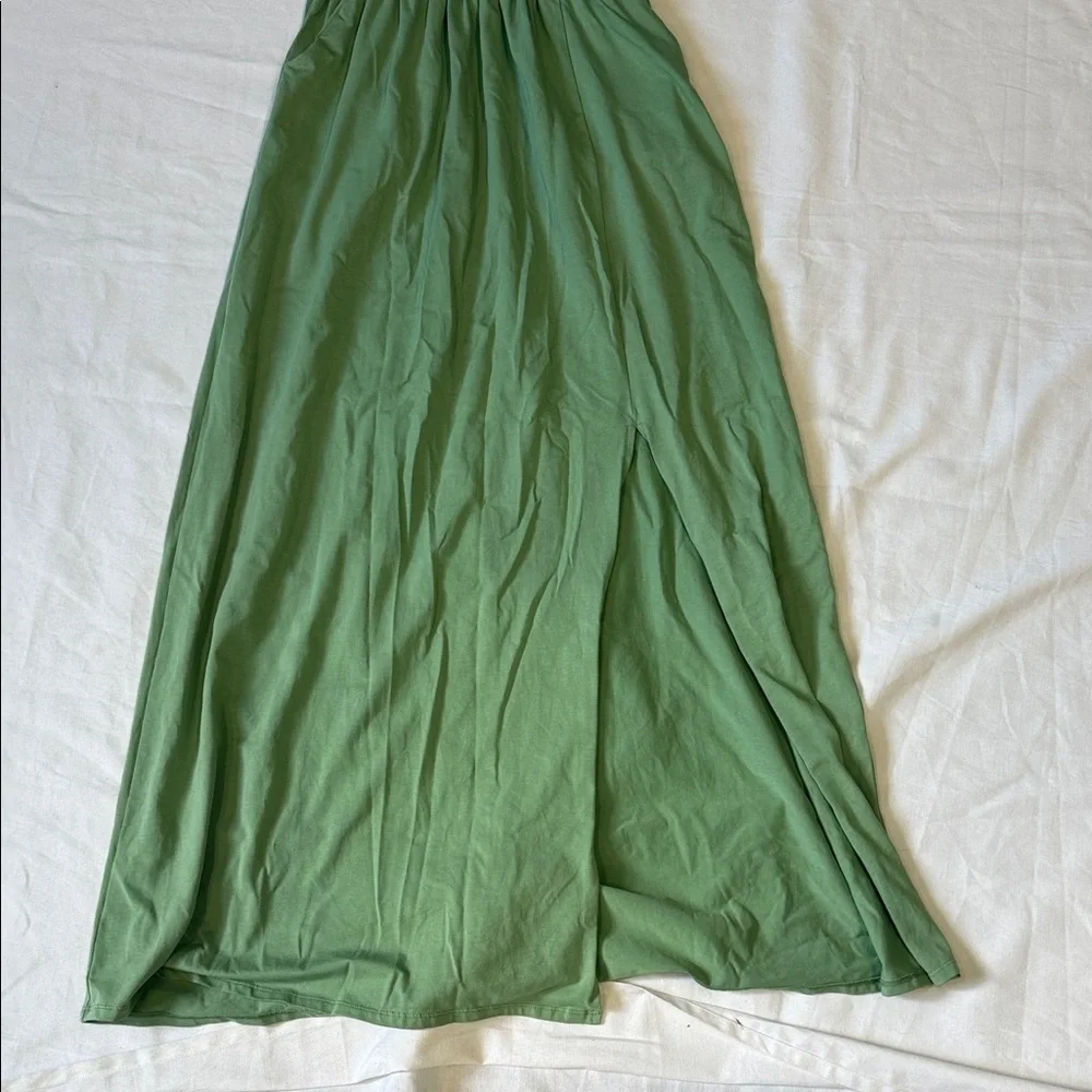 Elegantees Chic Sleeveless Green Maxi Dress - Picture 2 of 6